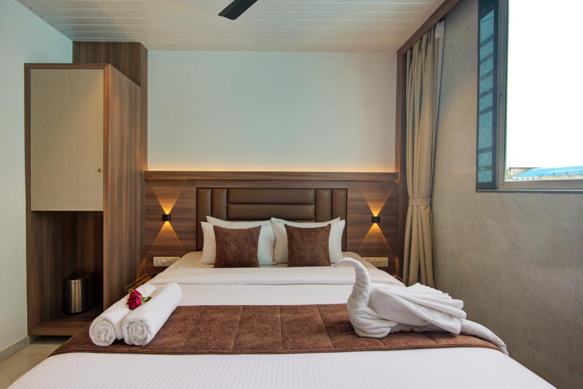 Hotel Galaxy Inn Navi Mumbai Ngoại thất bức ảnh