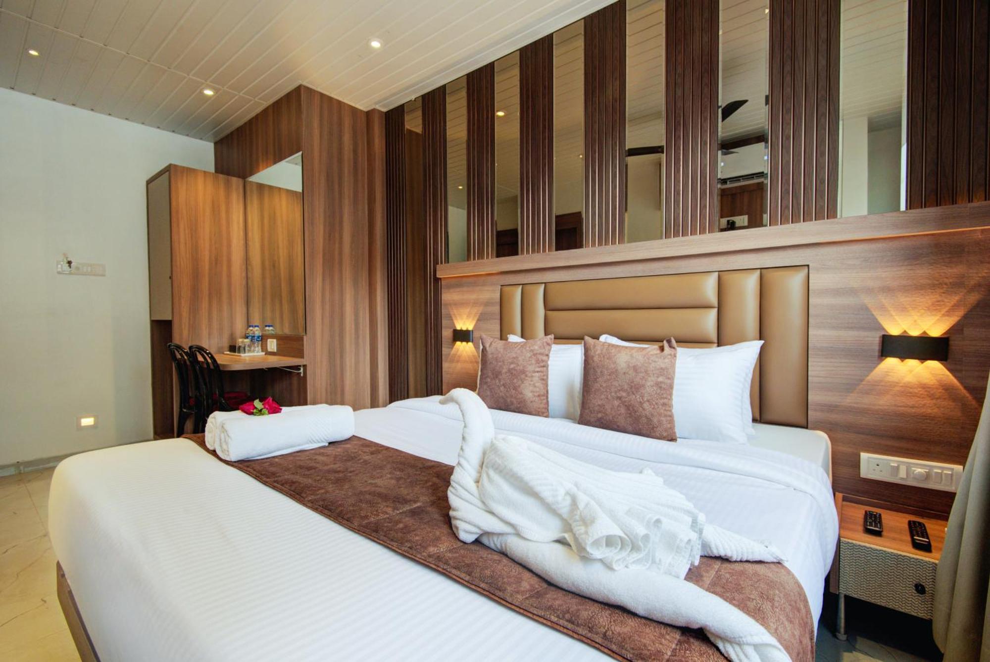 Hotel Galaxy Inn Navi Mumbai Ngoại thất bức ảnh
