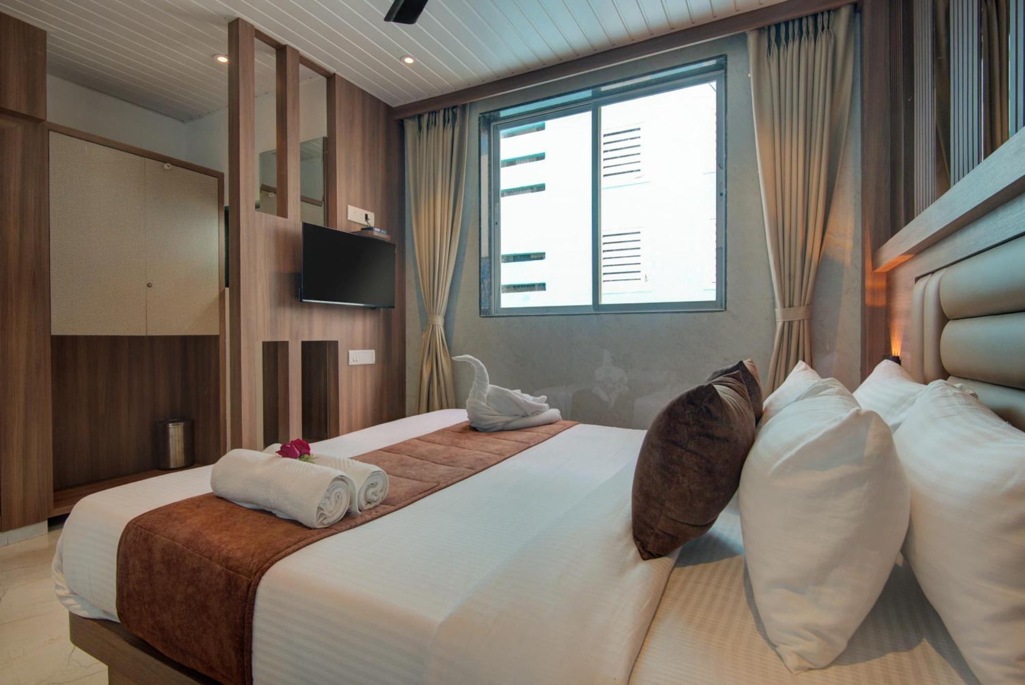 Hotel Galaxy Inn Navi Mumbai Ngoại thất bức ảnh