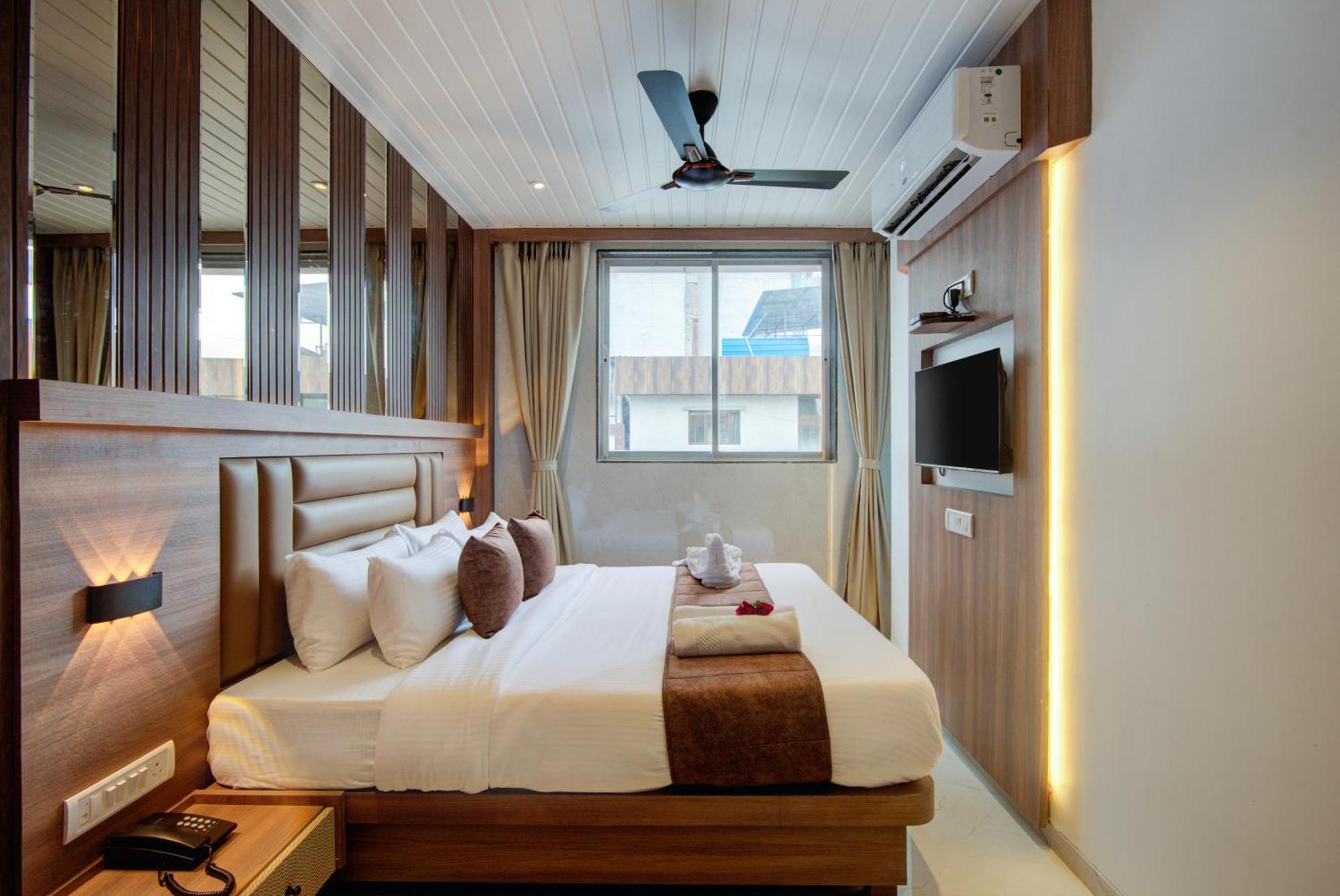 Hotel Galaxy Inn Navi Mumbai Ngoại thất bức ảnh