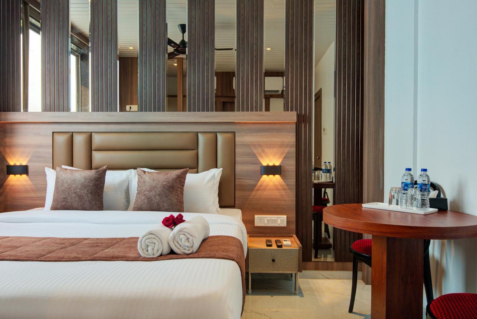 Hotel Galaxy Inn Navi Mumbai Ngoại thất bức ảnh